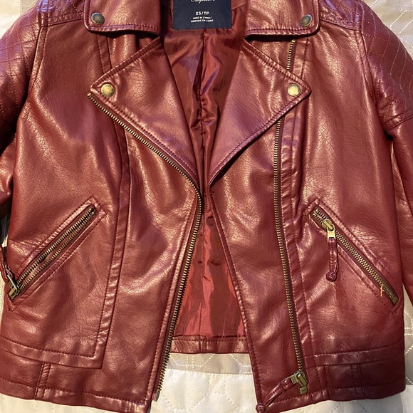 Red leather jacket - Picture 2 of 4